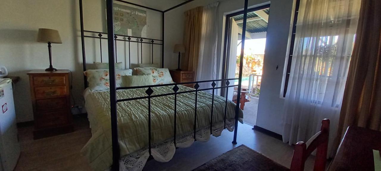 Beit Shalom Before Known As Best Little Guesthouse Oudtshoorn Exterior foto